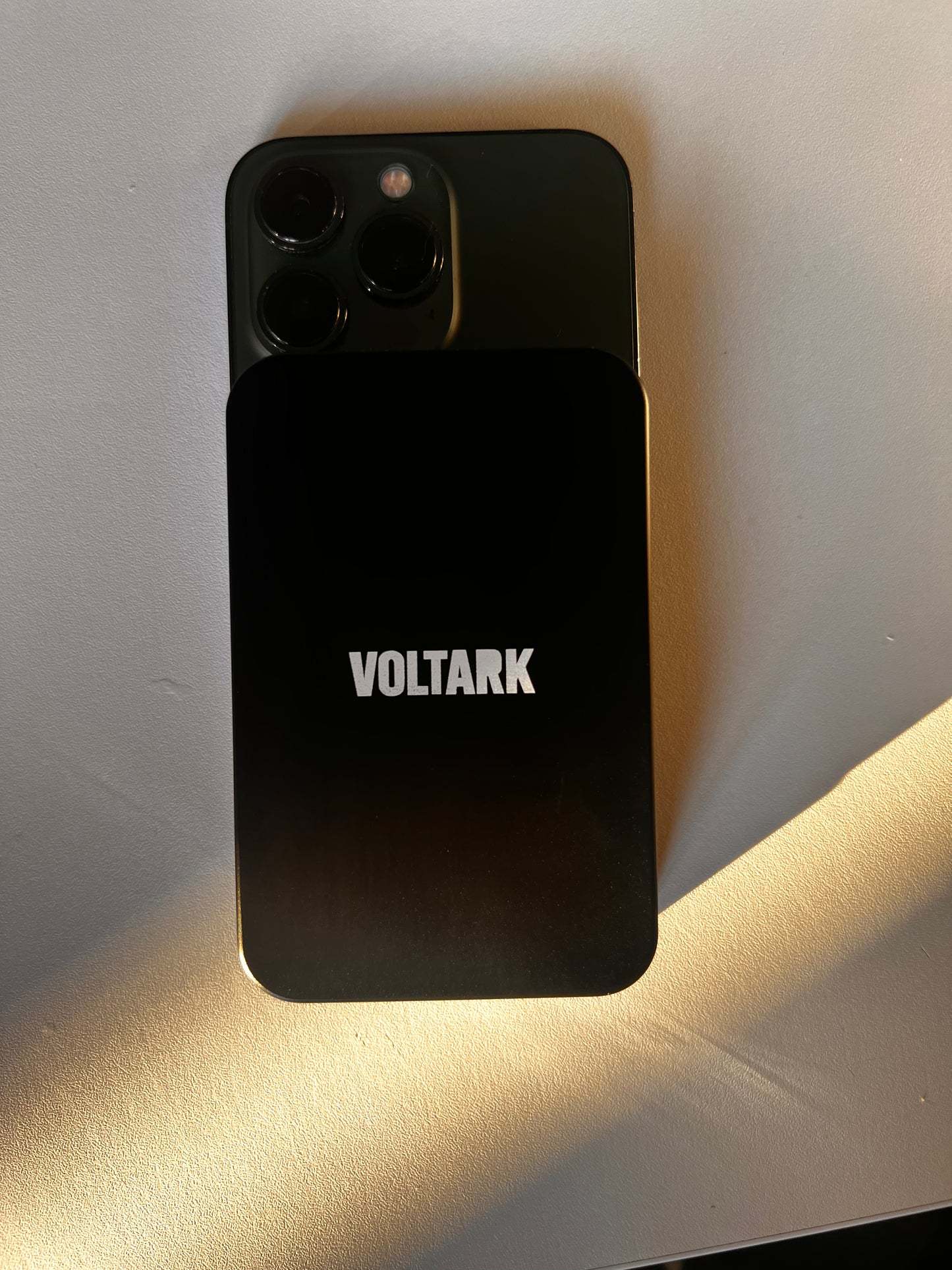 VOLTARK Magnetic Power Bank